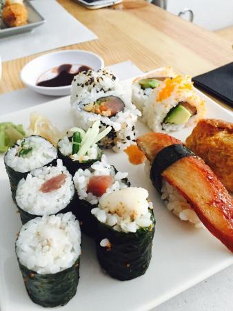 Mossen Sushi & Tapas